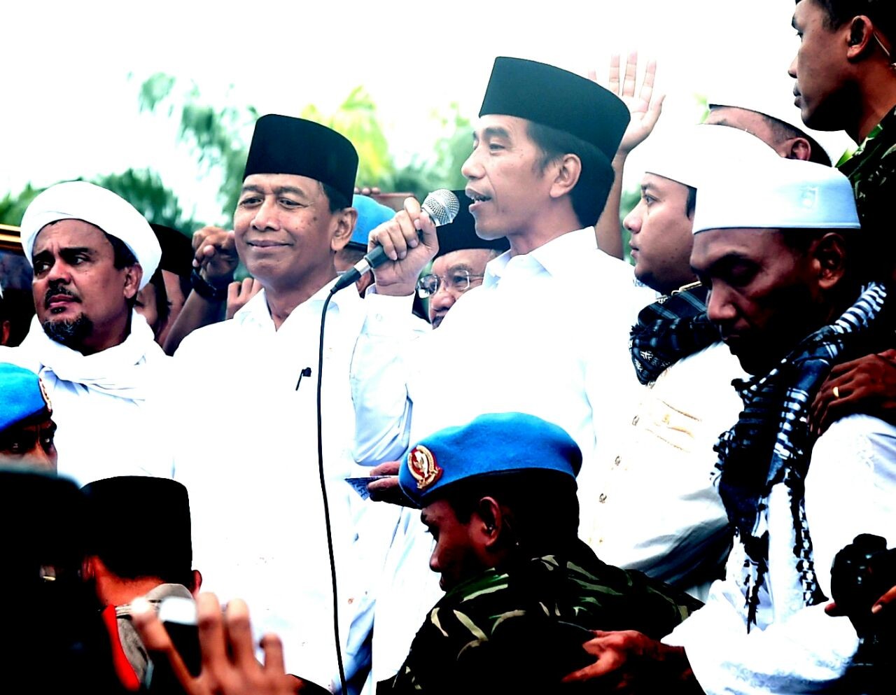 Jokowi accused of promoting secularism - Politics - The Jakarta Post