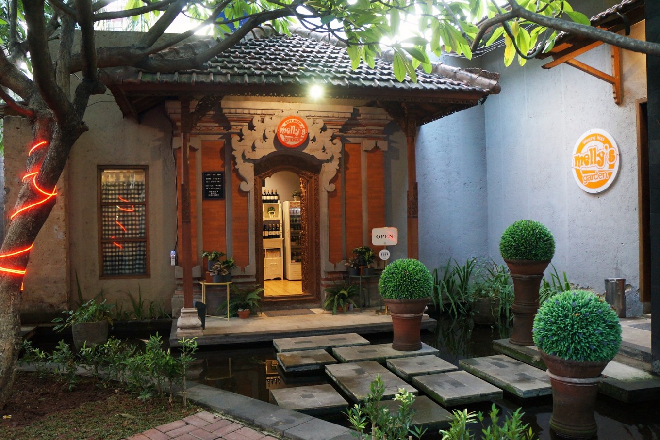 Jakpost Nightlife: After-hour hangouts - Nightlife - The Jakarta Post