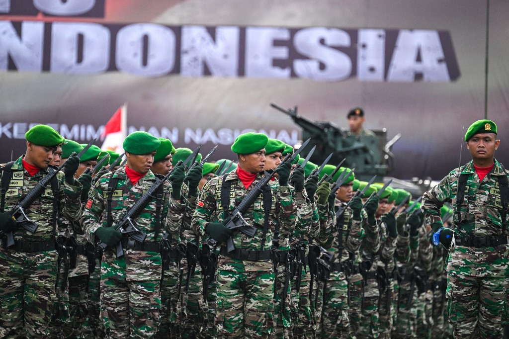 House defies call to drop deliberation of controversial TNI bill - Politics - The Jakarta Post
