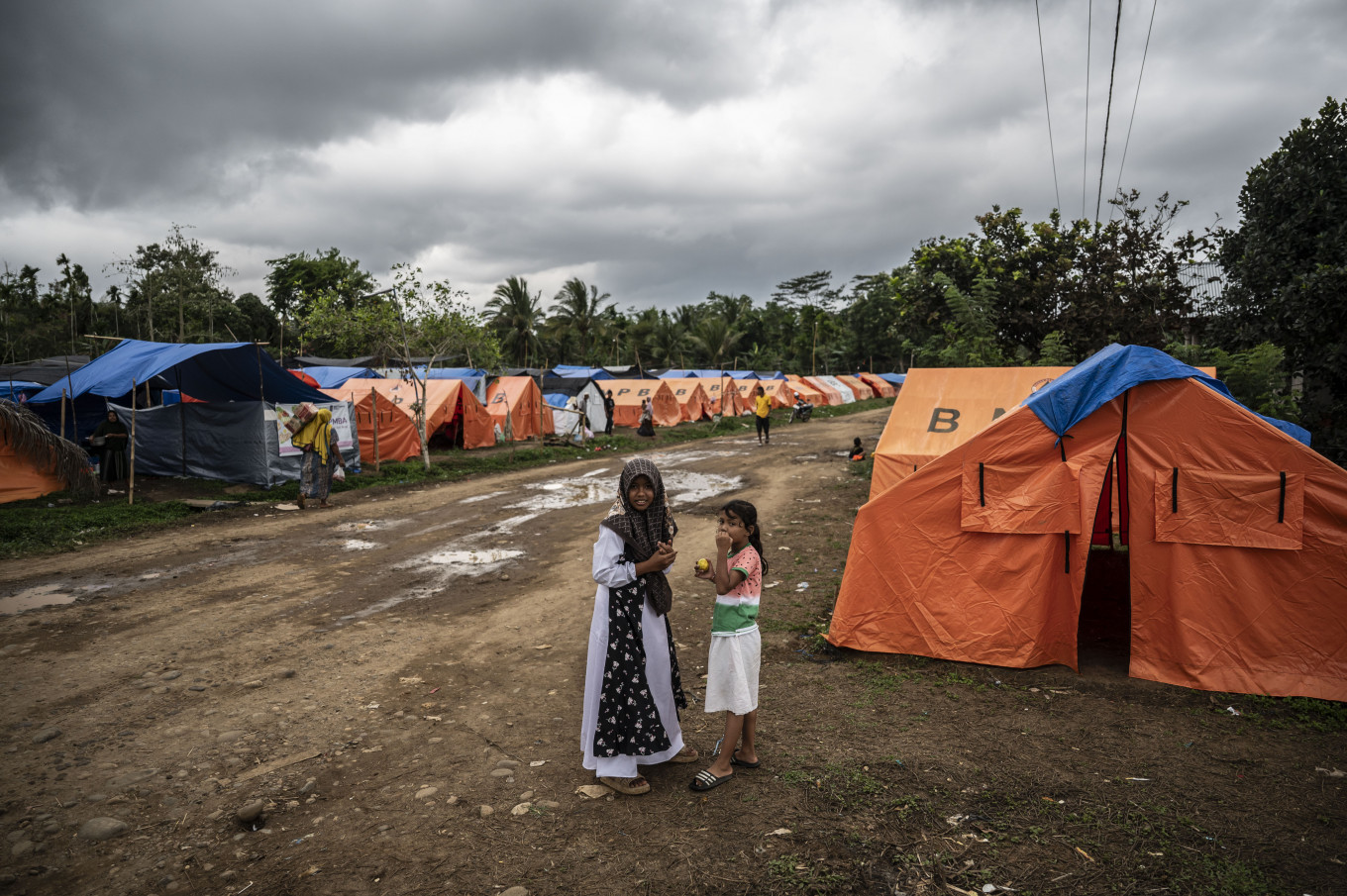 Thousands of Aceh flood evacuees welcome Ramadan from emergency tents - Archipelago - The Jakarta Post