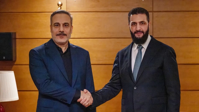 Fidan meets Syrian President al-Sharaa in Antalya ahead of diplomacy forum
