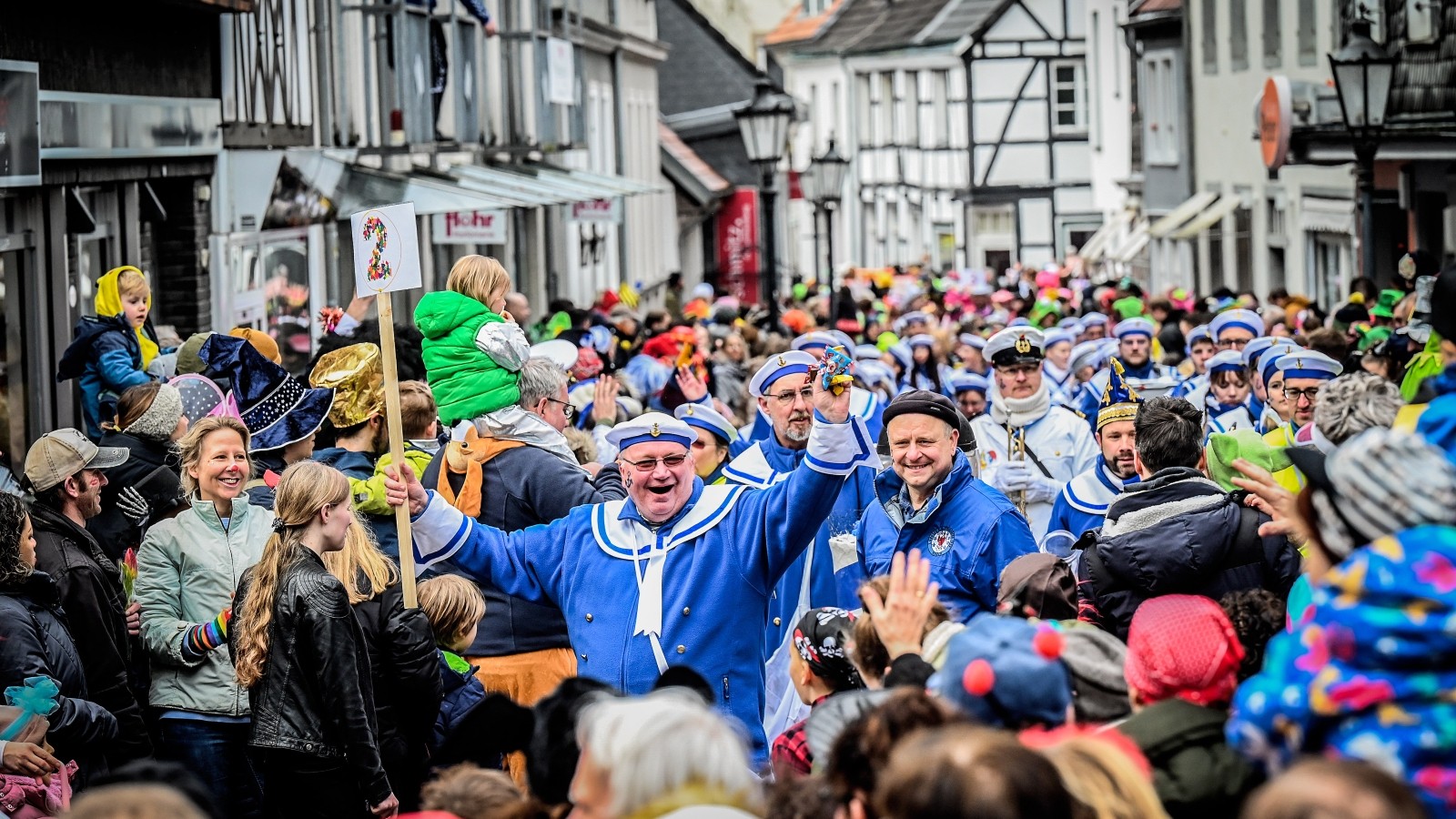 Bollerwagenumzug in Werden: „Da geht mir das Herz auf!“