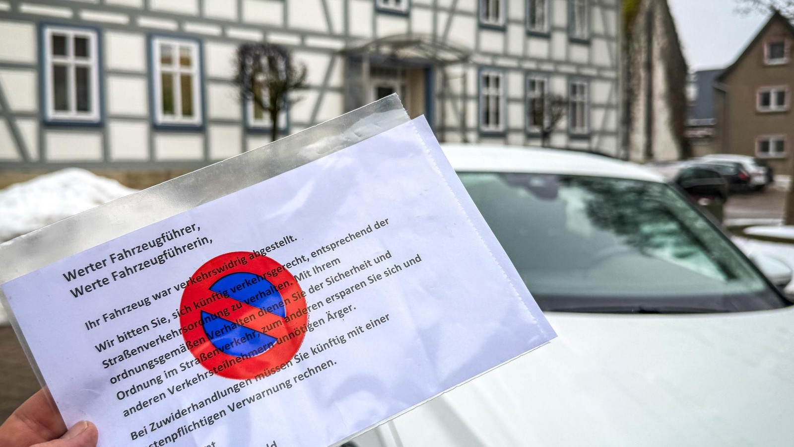 Gemeinde im Unstrut-Hainich-Kreis erfindet Strafzettel neu: „freundliches Knöllchen“