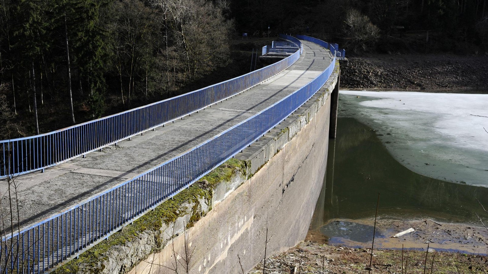 Fernwasserversorgung plant zweijährige Instandsetzung der Staumauer an Lütschetalsperre