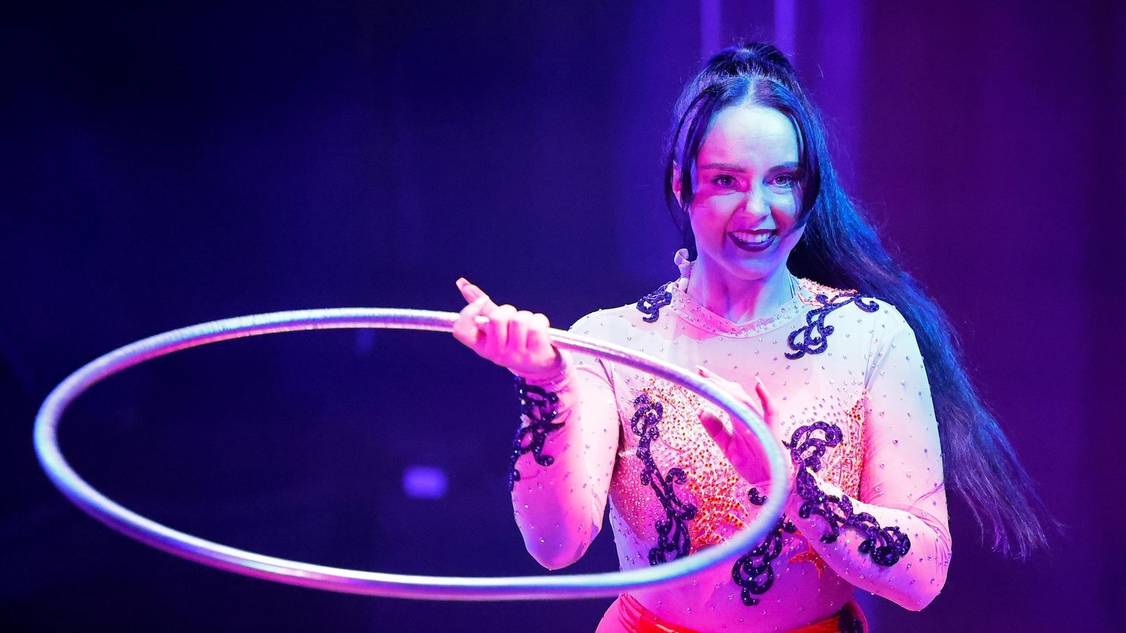 Pudel, Akrobaten und Kamele: Circus Verona schlägt wieder sein Zelt in Herne auf