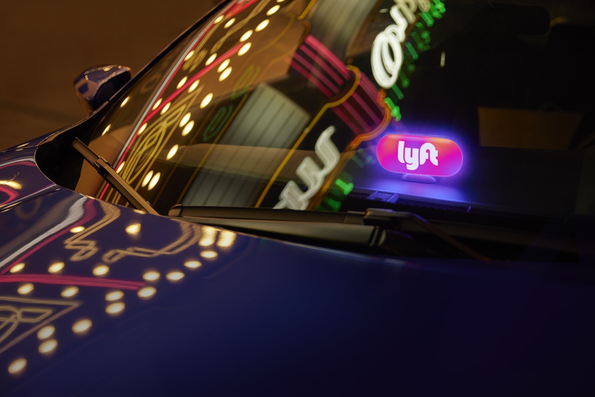 Lyft 祭降價與 Uber 競爭、財測黯淡，盤後摔 15% | TechNews 科技新報