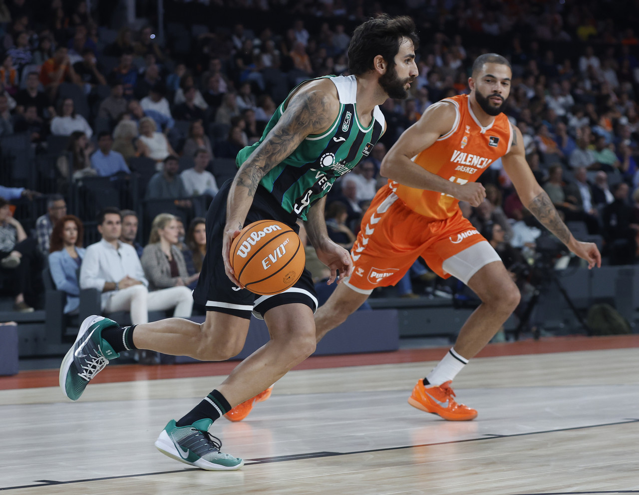 Valencia Basket 102-90 Joventut Badalona: El Valencia Basket sella el primer doblete en el Roig Arena - VAVEL España