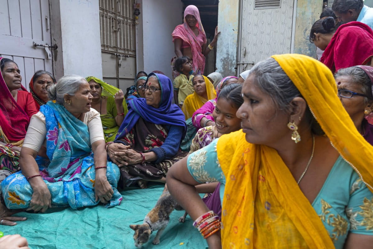 Women act to make slums climate-resilient, one house at a time