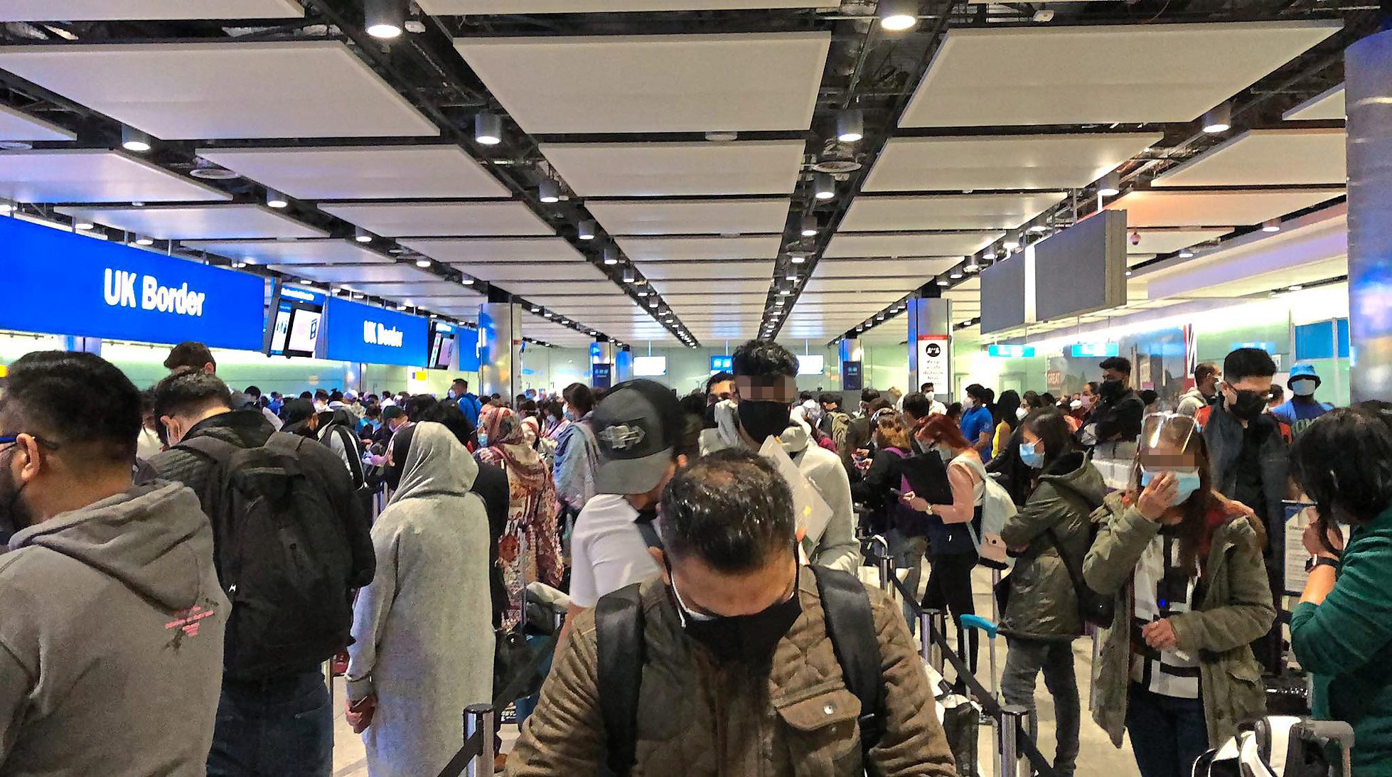 ‘Red-list’ travellers tell of ‘chaos’ at Heathrow as new image shows packed arrivals hall – The i Paper