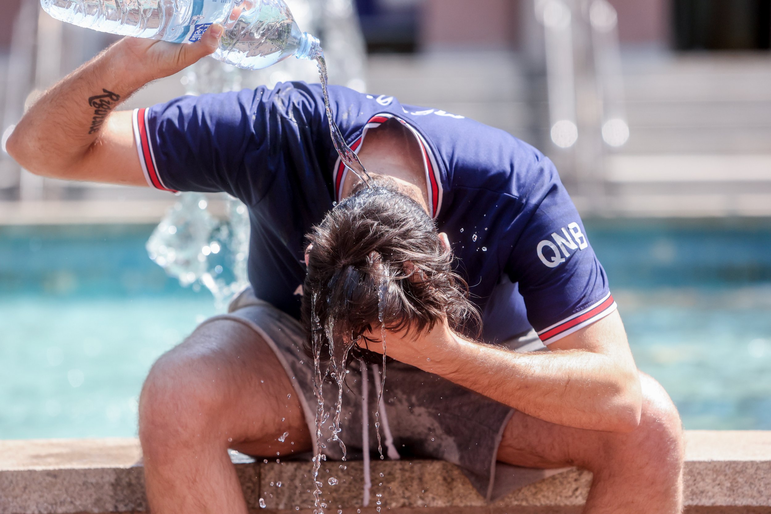 UK faces a summer of heatwaves and record breaking night temperatures, Met Office warns