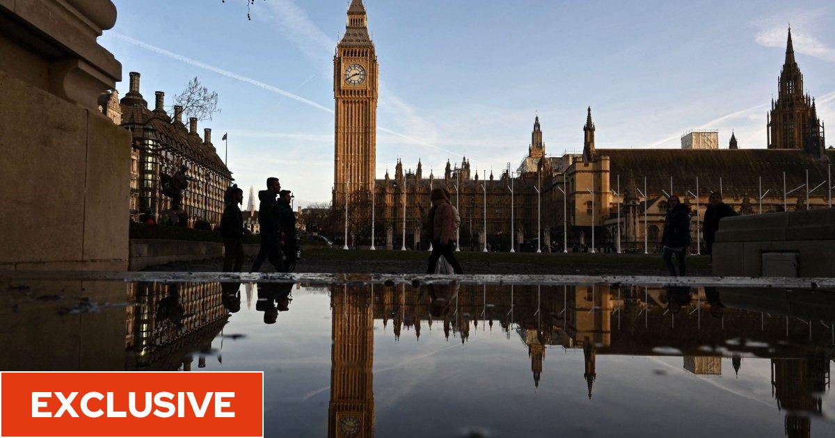 Tory MPs push against Chinese security contracts after tracking device found in government car
