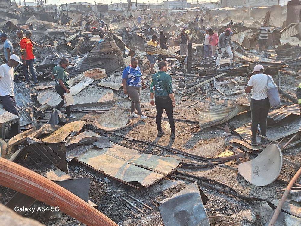 Gevaarlikste fire in CT in 10 years - 5 500 left homeless in Dunoon