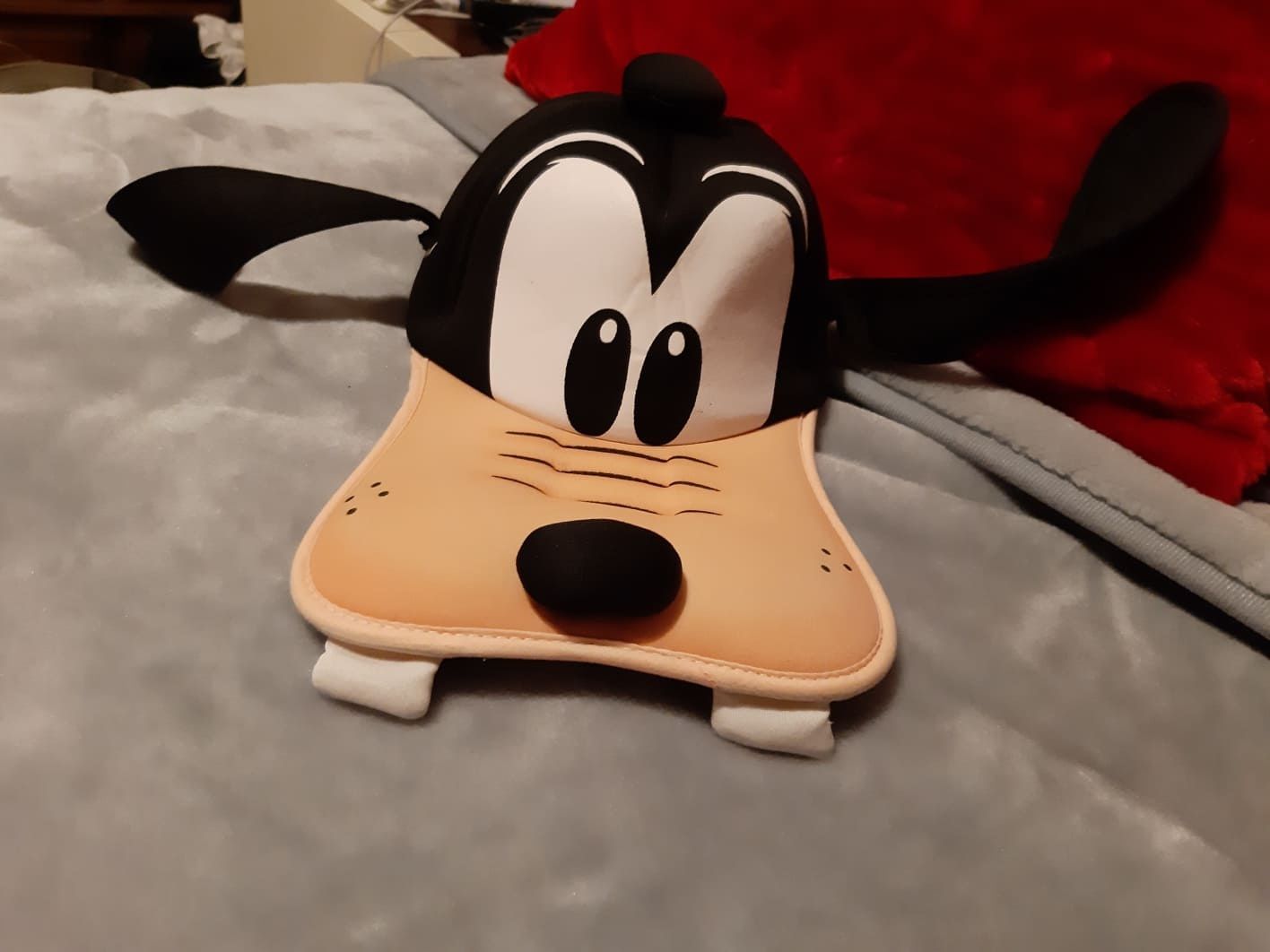 Boné da marca Disney o pateta tam adulto Nogueiró E Tenões • OLX.pt