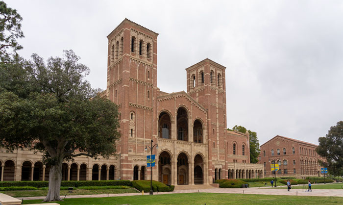 Jewish Leaders and Students Define Resilience at UCLA Hillel Event
