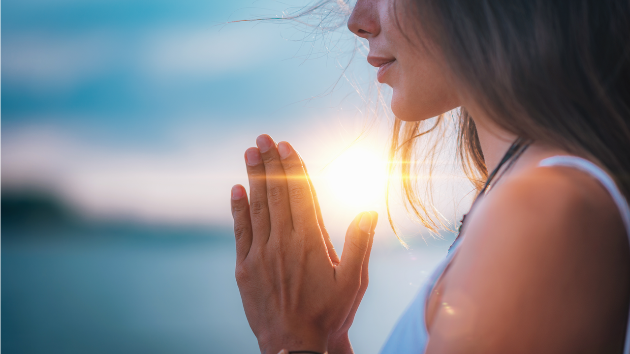 Veja oração para abrir caminhos e afastar obstáculos - Notícias sobre Astrologia, Signos e muito mais! | João Bidu