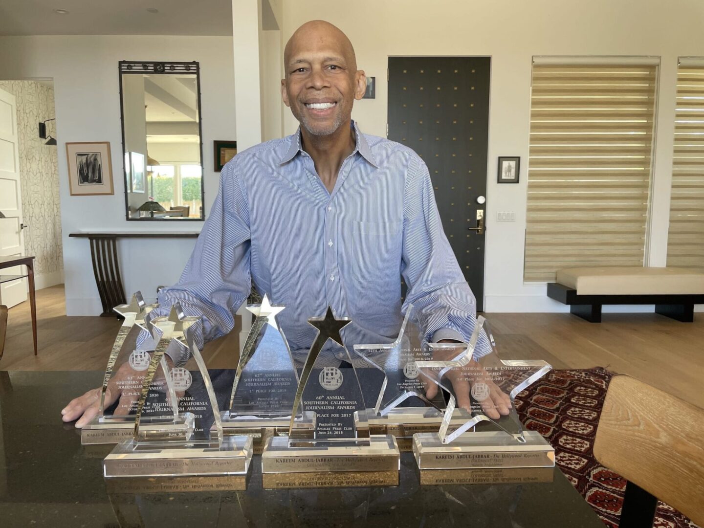 Kareem Abdul-Jabbar Honored with 7th "Columnist of the Year" Award at National Arts & Entertainment Journalism Awards - Kareem Abdul-Jabbar