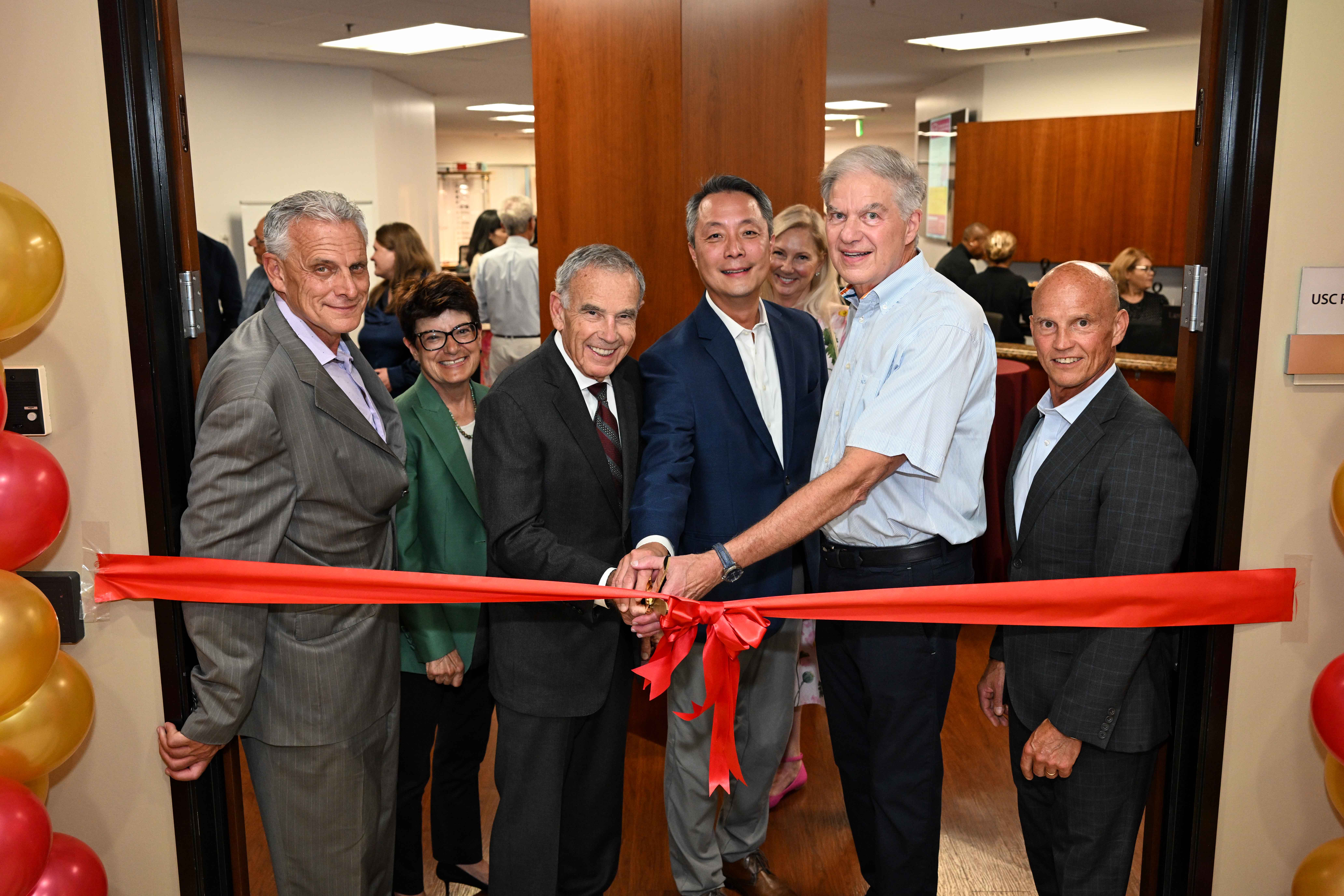 USC Roski Eye Institute Celebrates New Glendale Location