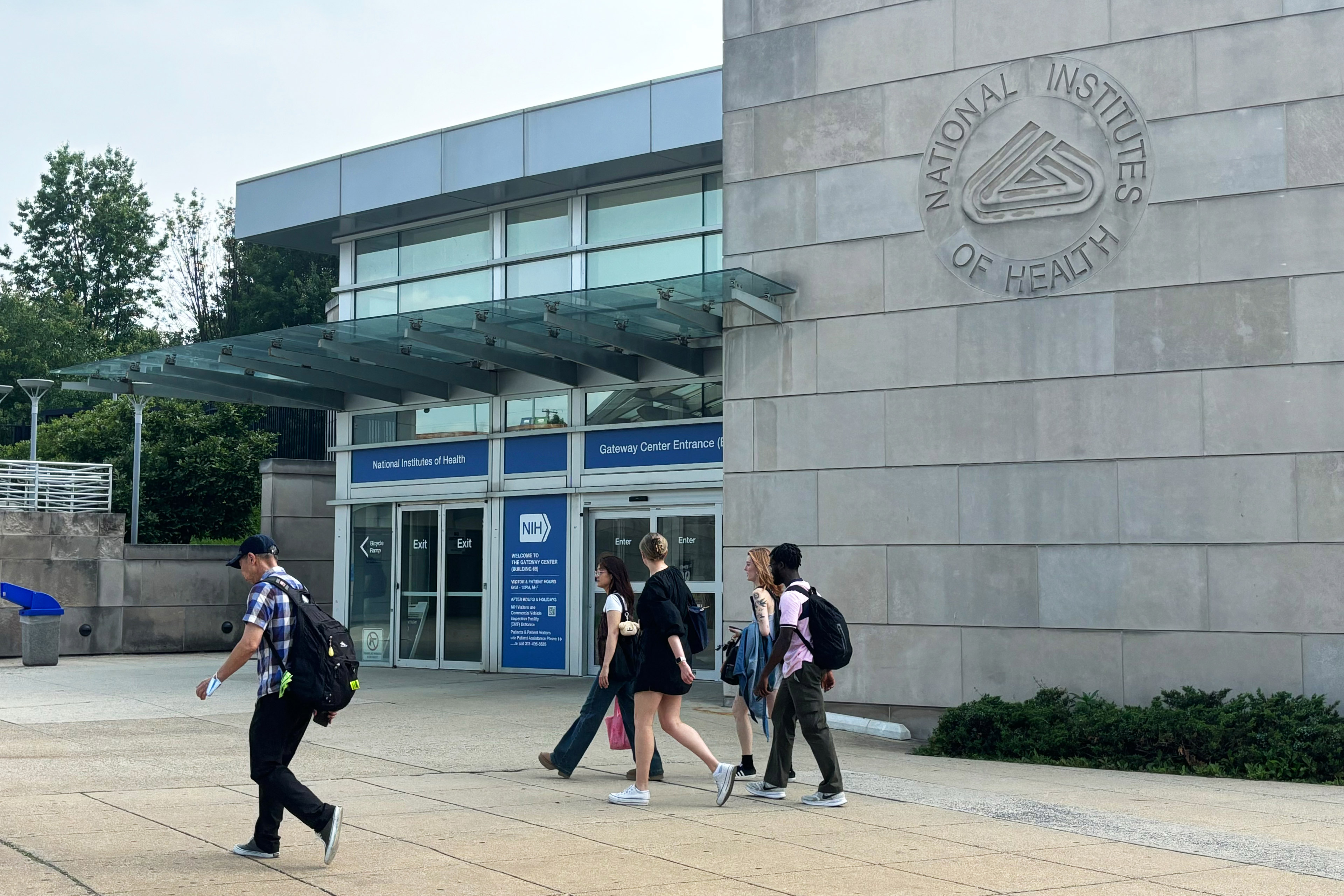 ‘We Dissent’: NIH Workers Protest Trump Policies That ‘Harm the Health of Americans’ - KFF Health News