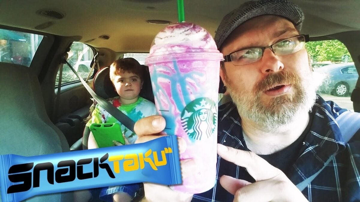 Snacktaku Drinks Starbucks' Unicorn Frappuccino - Kotaku