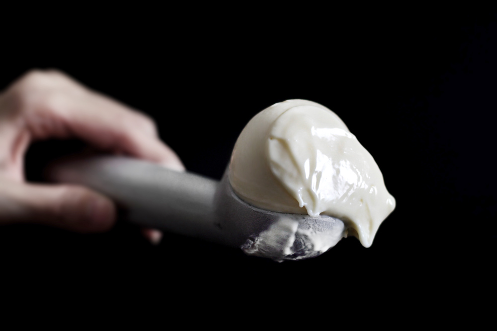 SELF-MADE SOUR CREAM GELATO -