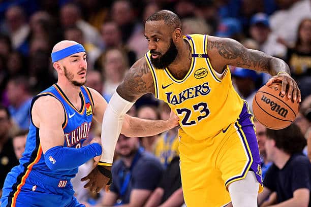 Lakers star LeBron James picks favorite to win NBA Championship