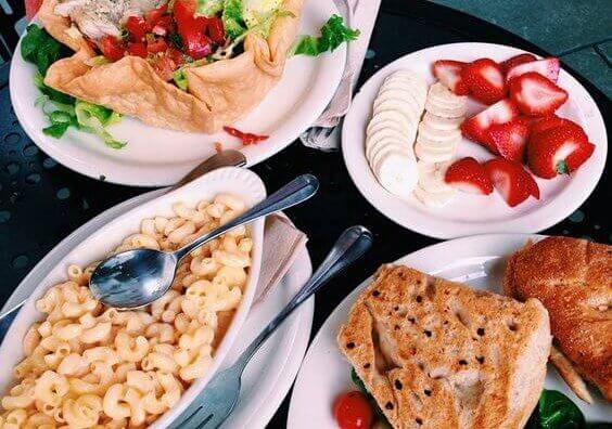 Los tres mitos sobre alimentación más comunes - La Mente es Maravillosa