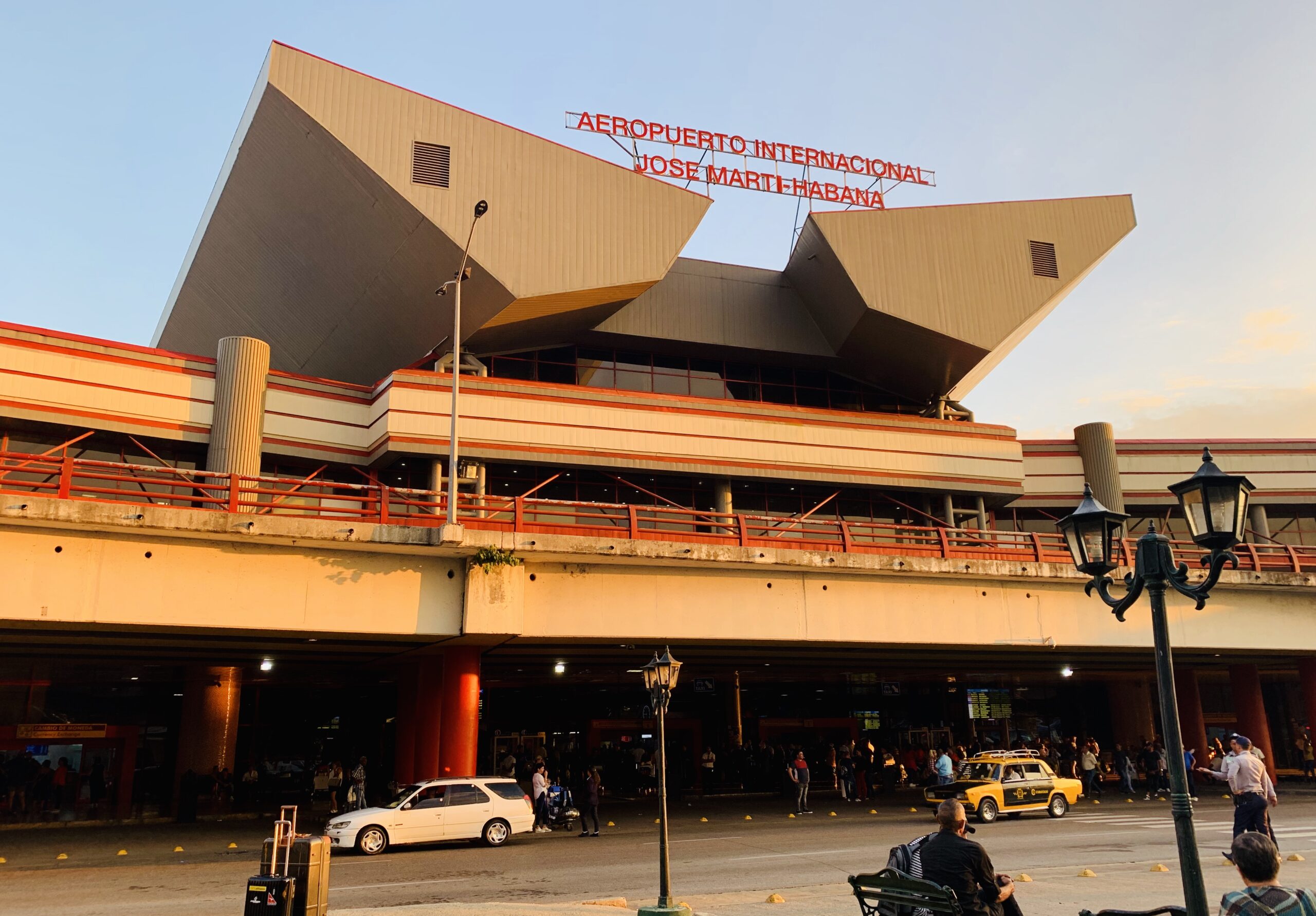 First airlines begin cancelling flights to Cuba following jet fuel shortage announcement - Latin America Reports