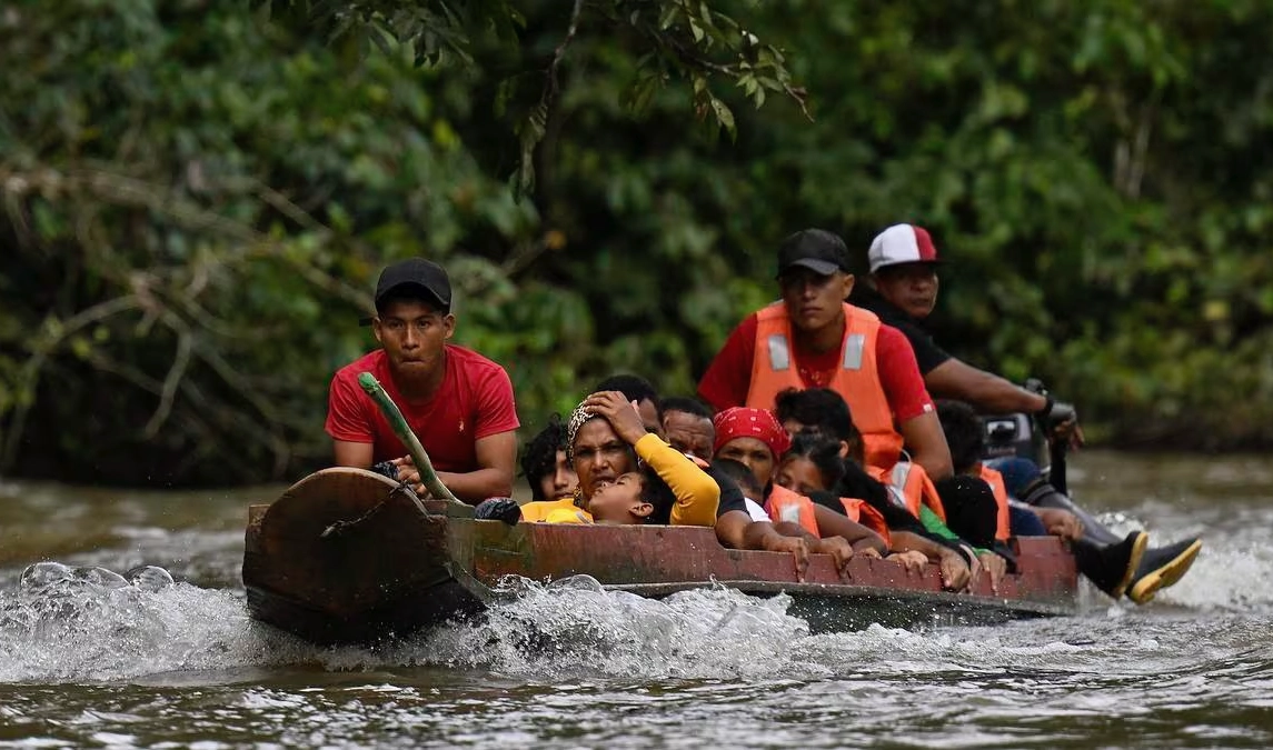 Every hour 37 Venezuelans crossed the Darien in 2023 - Latinoamérica 21