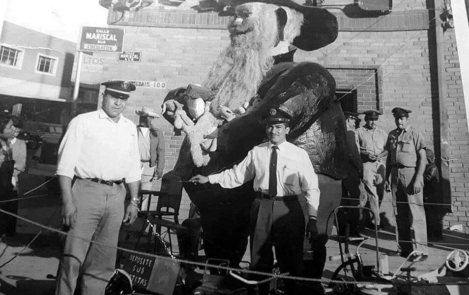 Leonardo Solís, el legendario Santa Bombero - La Verdad Juárez
