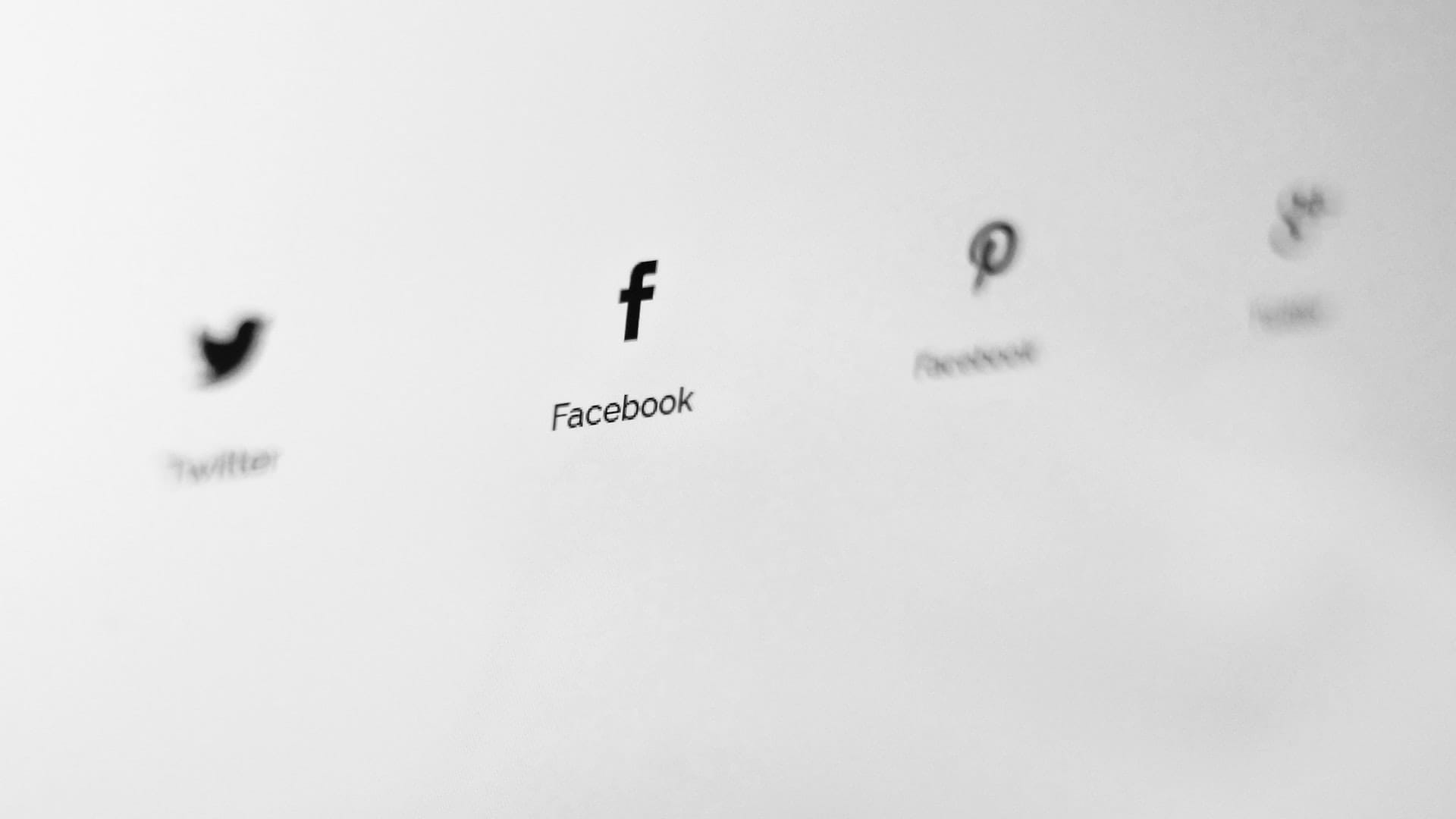 75 Facebook Ad Statistics to Benchmark Results in 2022 - Linear