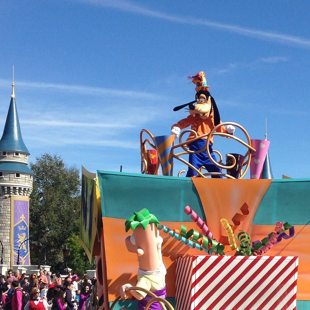 Nem preciso dizer que o Pateta #goofy é o meu favorito desde a primeira visita em 1980!!! @waltdisneyworld #waltdisneyworld #disneyparks #disneyparques #magickingdom ✈️📷🌎 #orlando #florida #themepark #usa #visiteoseua #fun #l