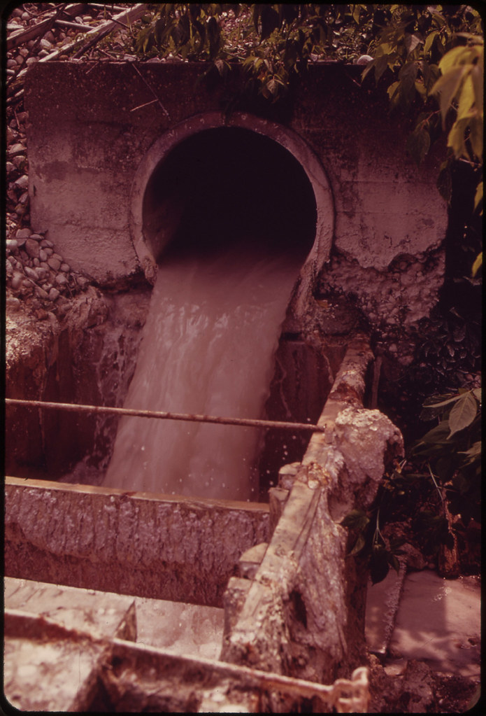 Https://www.flickr.com/photos/usnationalarchives/ User cover