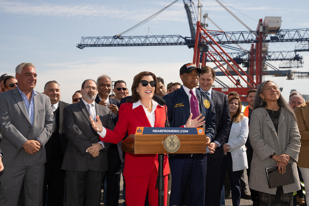 Governor Hochul Announces Plan to Transform Brooklyn Marine Terminal With Investment in 122-Acre Brooklyn Waterfront, Support Growth of Howland Hook Marine Terminal | Flickr