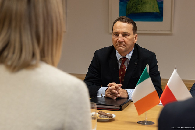 Https://www.flickr.com/photos/polandmfa/ User cover
