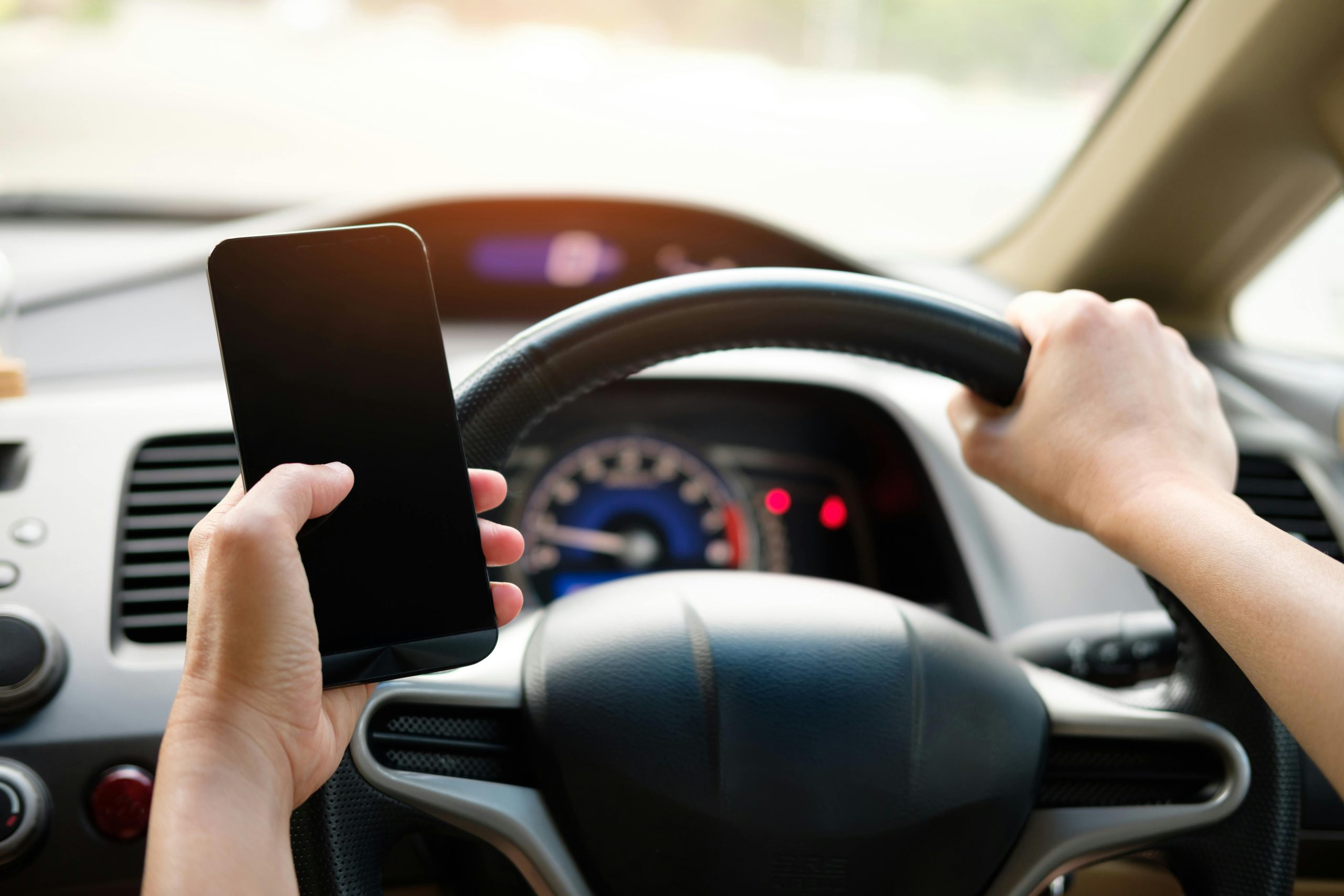 California drivers beware: So much as touching your cellphone in the car could now get you fined - Lookout Santa Cruz