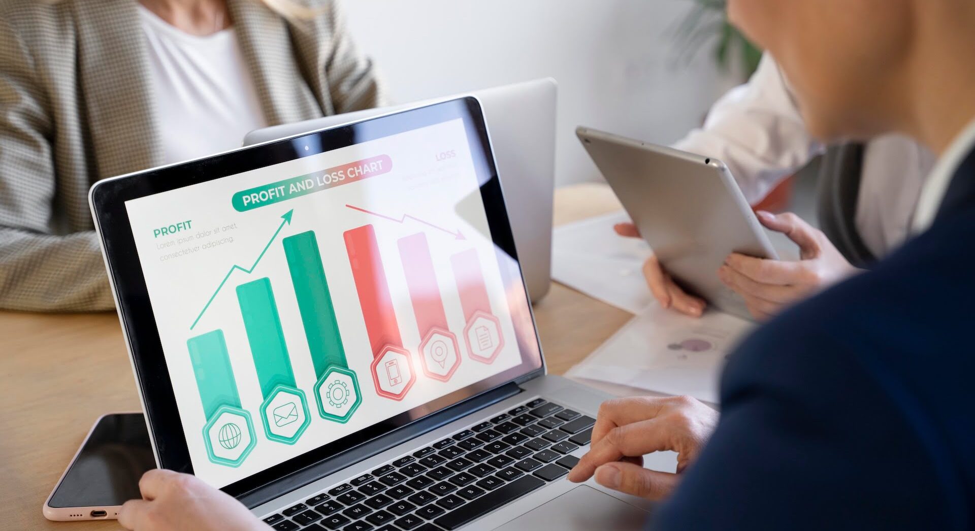 2025 SDR Salary Guide: Real Costs vs. Outsourced Savings