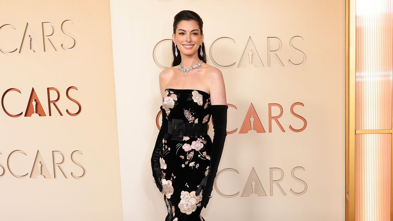 Oscar 2026, gli 11 look più indimenticabili (quelli di cui parleremo ancora tra 25 anni) | Vanity Fair Italia