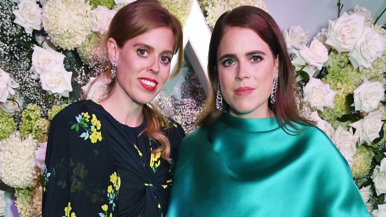 Beatrice ed Eugenie di York non parteciperanno alla Pasqua a Windsor (con l'approvazione di re Carlo III) | Vanity Fair Italia
