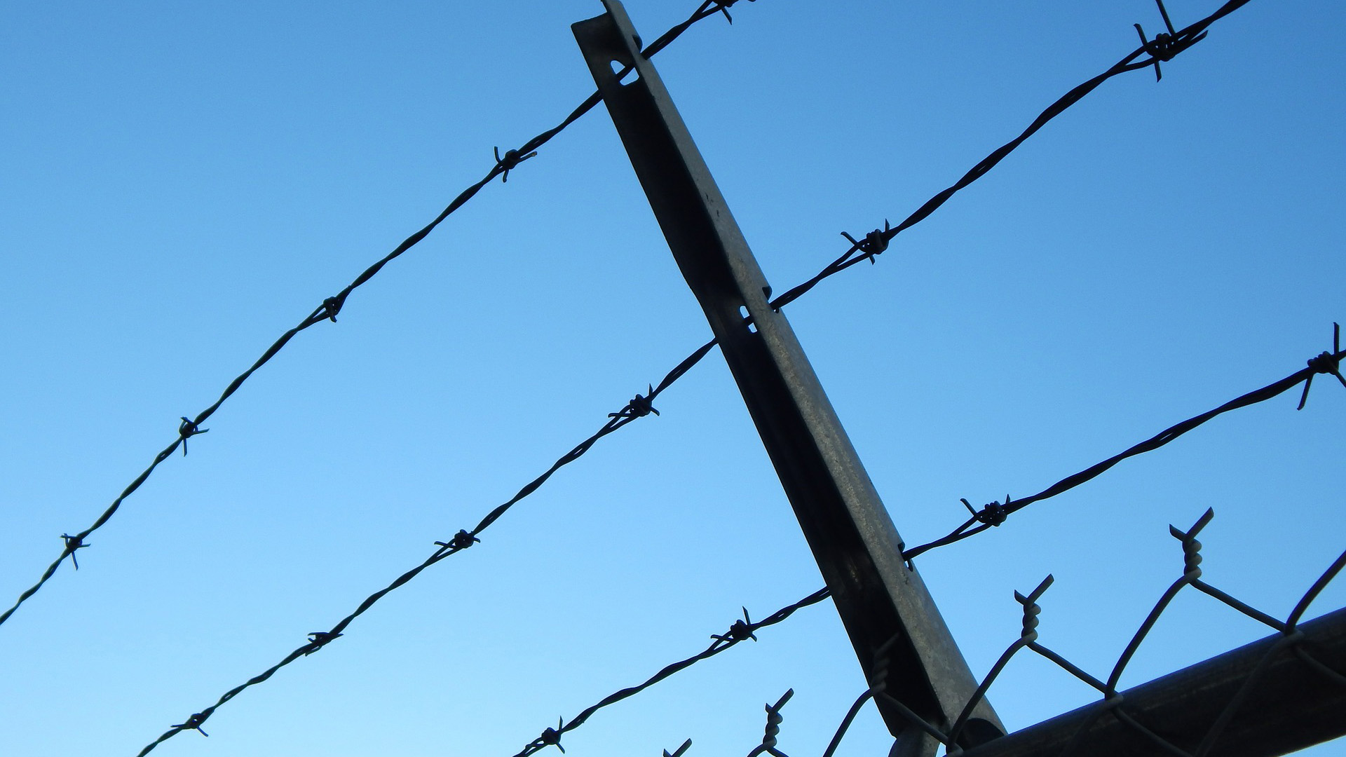 Survey: Arizona Voters Support Alternatives to Bail - AZPM