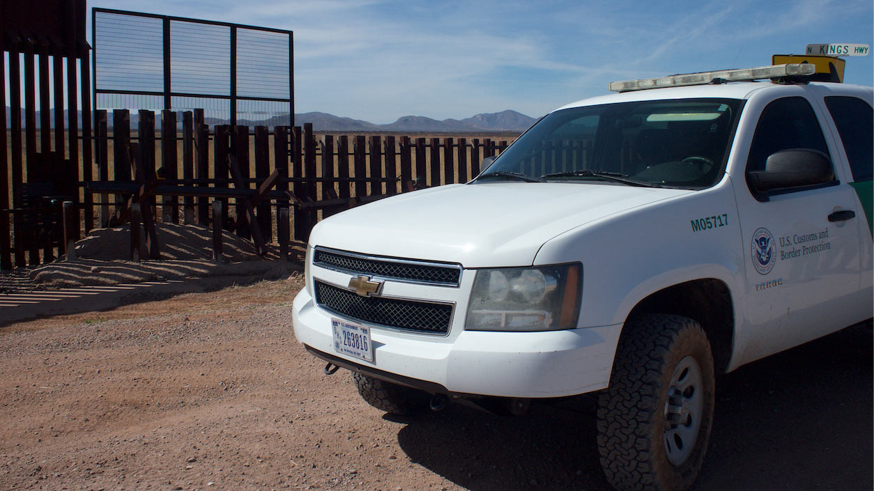 Assaults on Border Patrol Agents Increase Over Previous Year - AZPM
