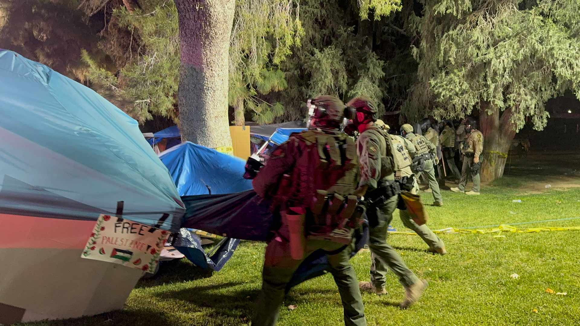 Law enforcement storms encampment on University of Arizona campus - AZPM
