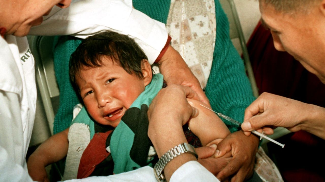 La OMS urge a los países a incrementar las coberturas de vacunación para sarampión, polio y rubéola | WIRED