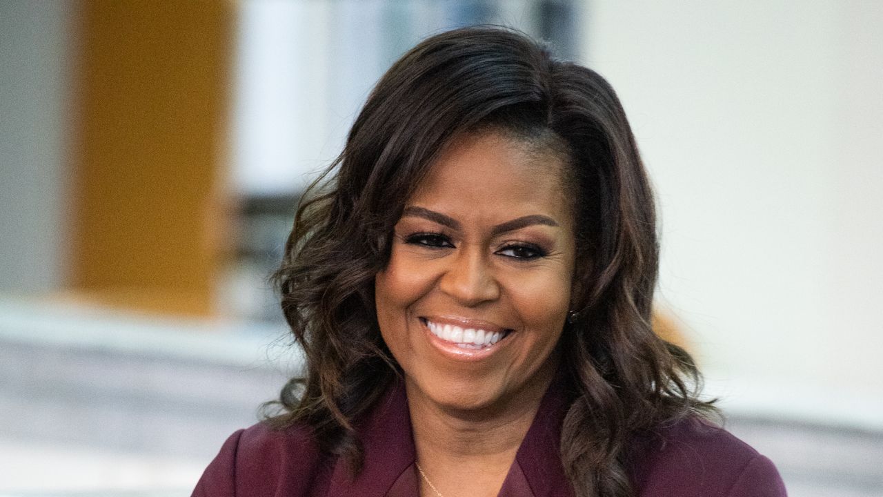 Michelle Obama Just Compared Donald Trump to a ‘Divorced Dad’ | Glamour