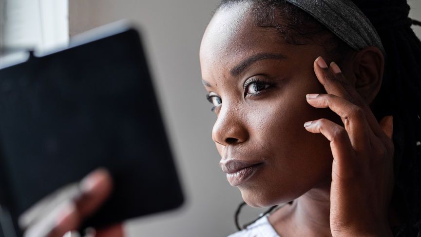 Psoriasis Skincare Tips: 8 Women With Psoriasis Share How They Keep Their Skin in Check | Glamour