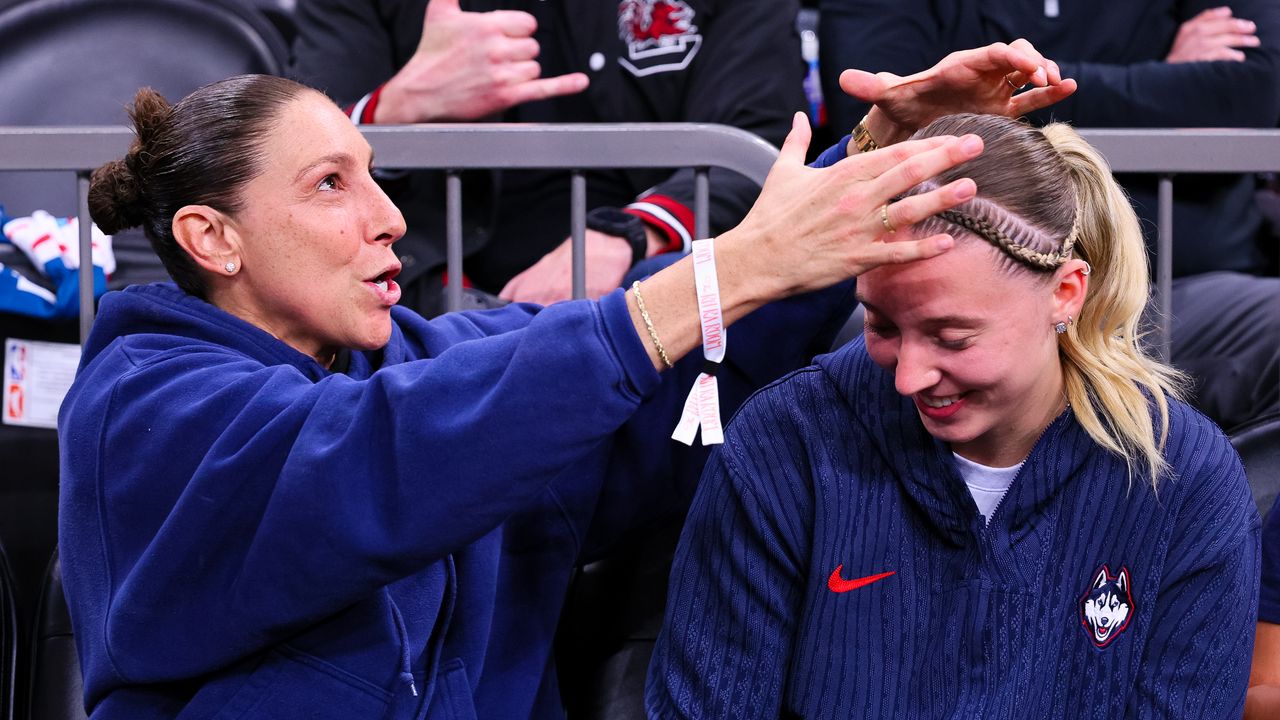 WNBA Players Took Their CBA Victory Lap at NCAA Women’s Final Four Weekend | Glamour
