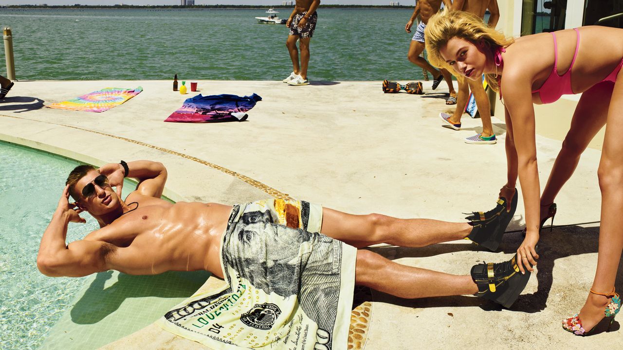 Rob Gronkowski GQ Cover Profile: On Partying, Going Shirtless, and the Unending Admiration of Random Women | GQ