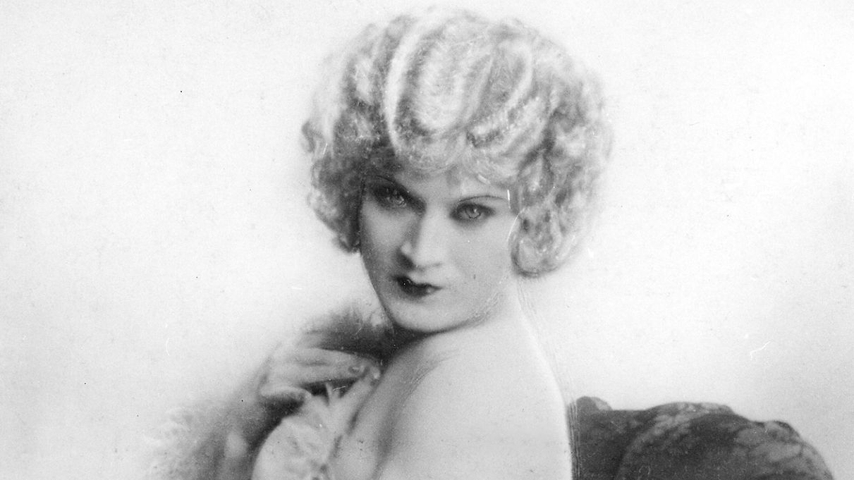 How Barbette and His Trapeze Once Dominated Vaudeville | The New Yorker