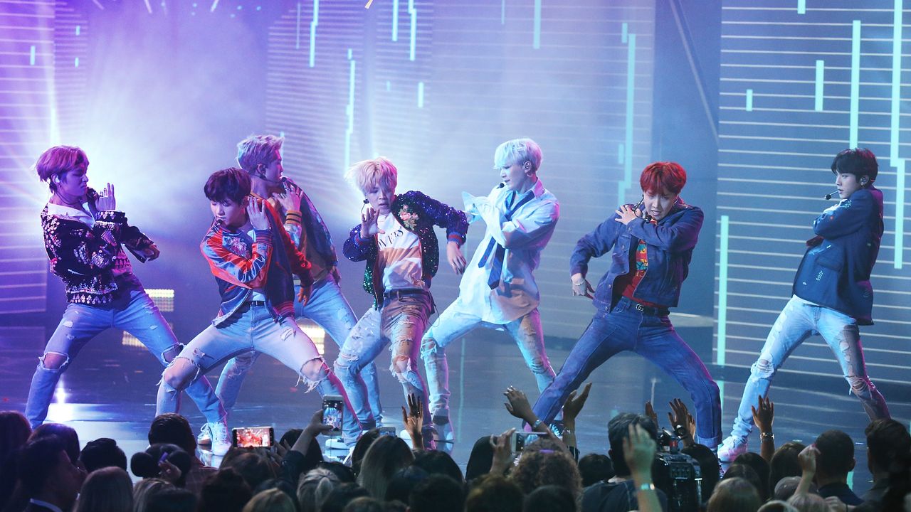 How BTS Became One of the Most Popular Bands in History | The New Yorker
