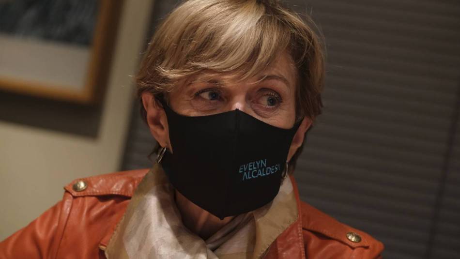 Evelyn Matthei se baja de la carrera presidencial