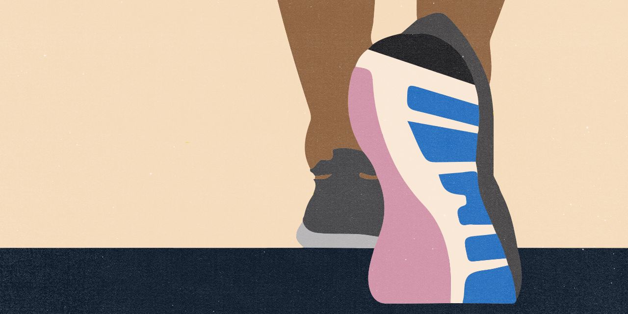 Taking a Daily Walk Has Been the One Thing Keeping Me Together During the Pandemic | SELF